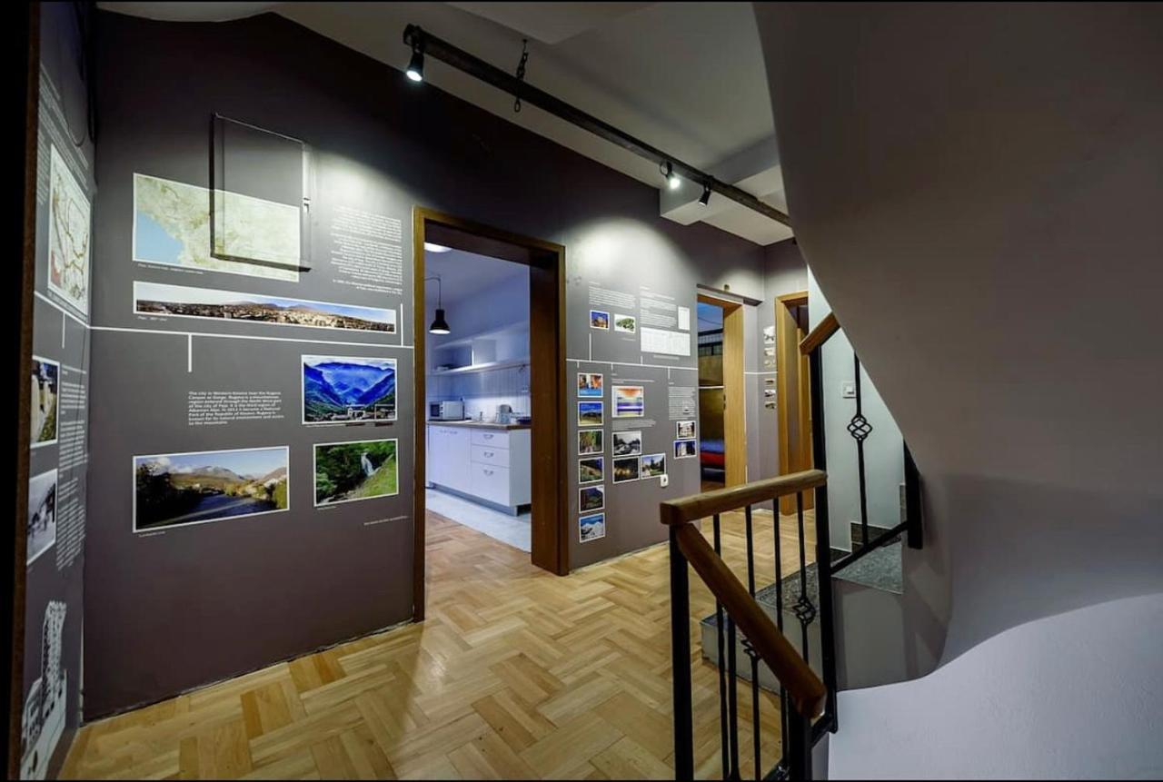 Town Hostel 佩奇 外观 照片