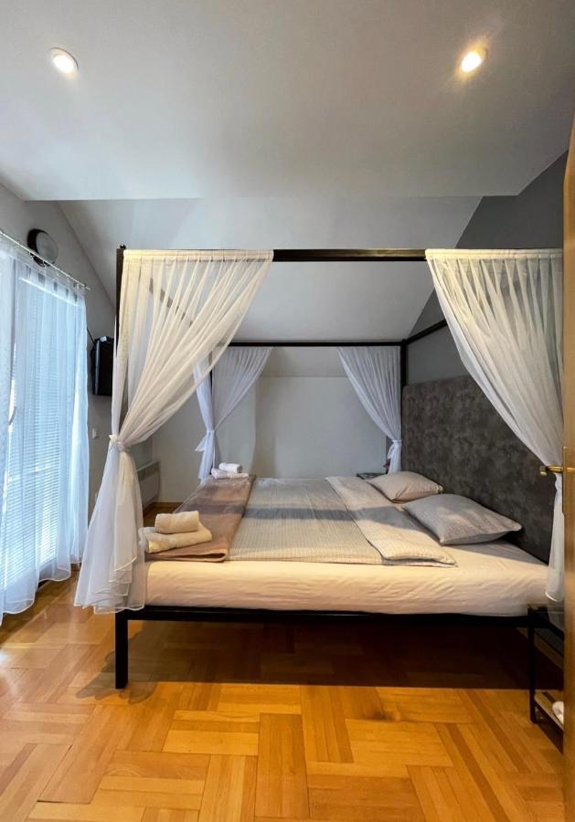 Town Hostel 佩奇 外观 照片