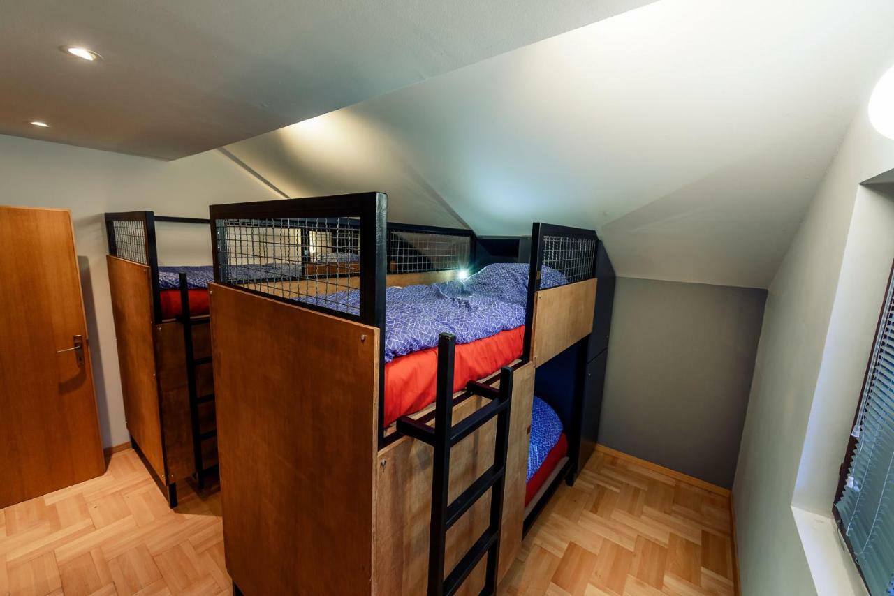 Town Hostel 佩奇 外观 照片