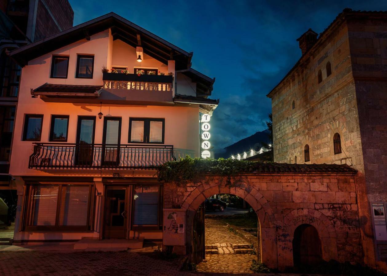 Town Hostel 佩奇 外观 照片
