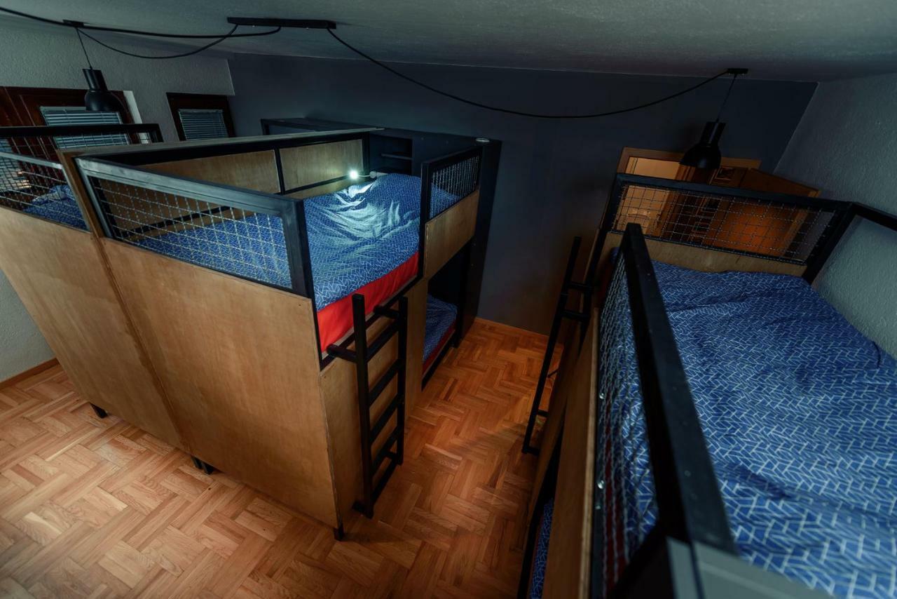 Town Hostel 佩奇 外观 照片