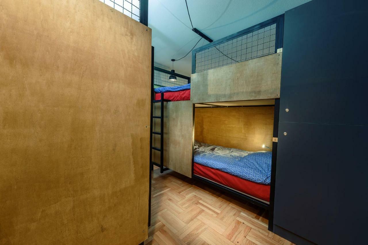 Town Hostel 佩奇 外观 照片